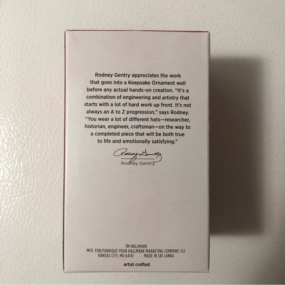 2023 Hallmark Keepsake UNO Ornament Mattel Family Game Night 10th In Series - Picture 2 of 5